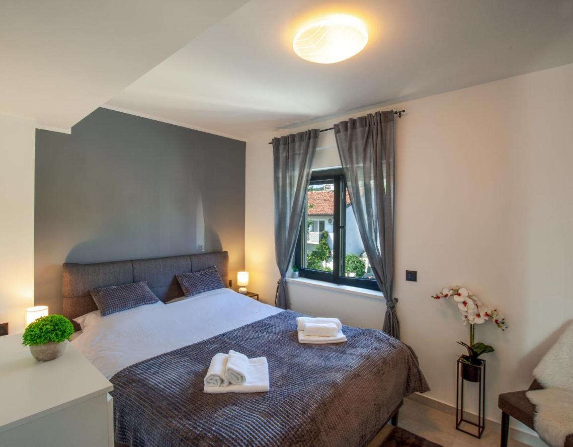 Rijeka Relax Apartment With Parking Buitenkant foto