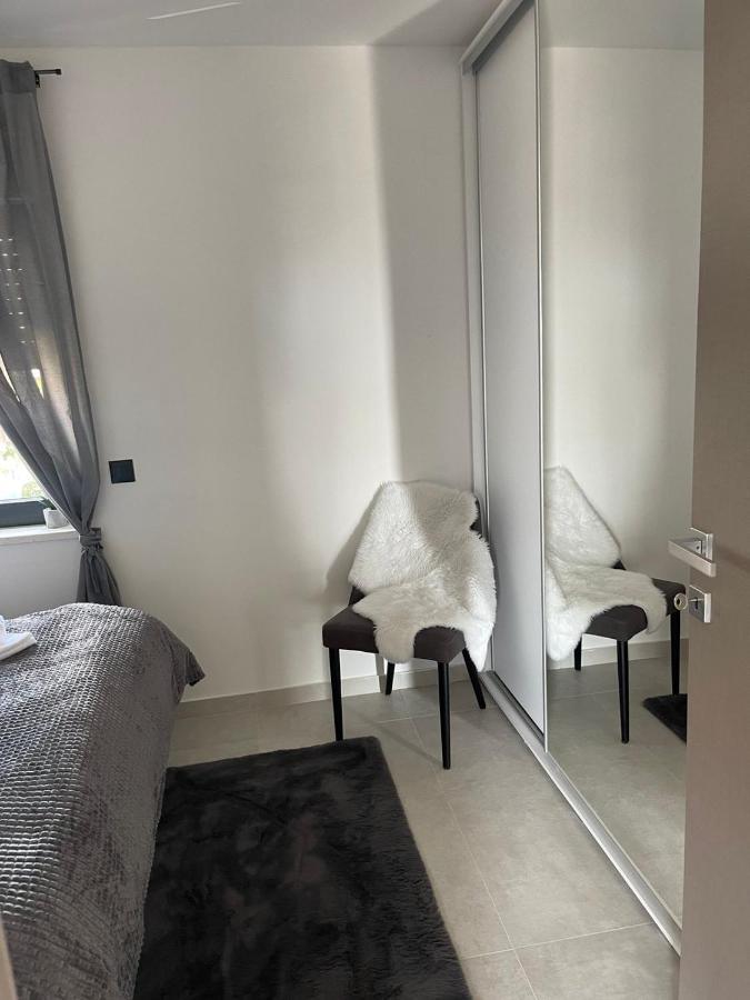 Rijeka Relax Apartment With Parking Buitenkant foto